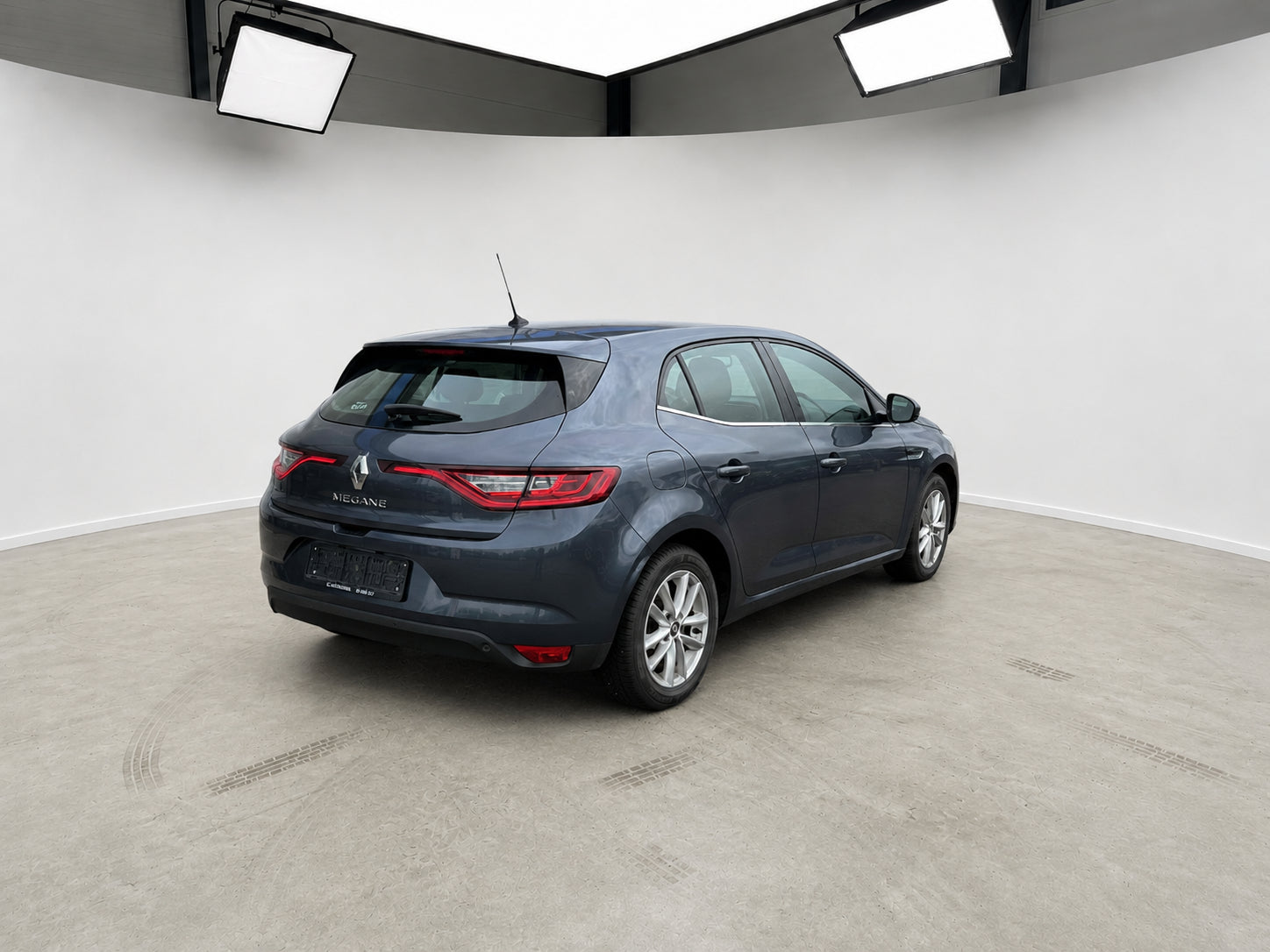 Renault Megane 1.2 TCe 100 – Lav km!