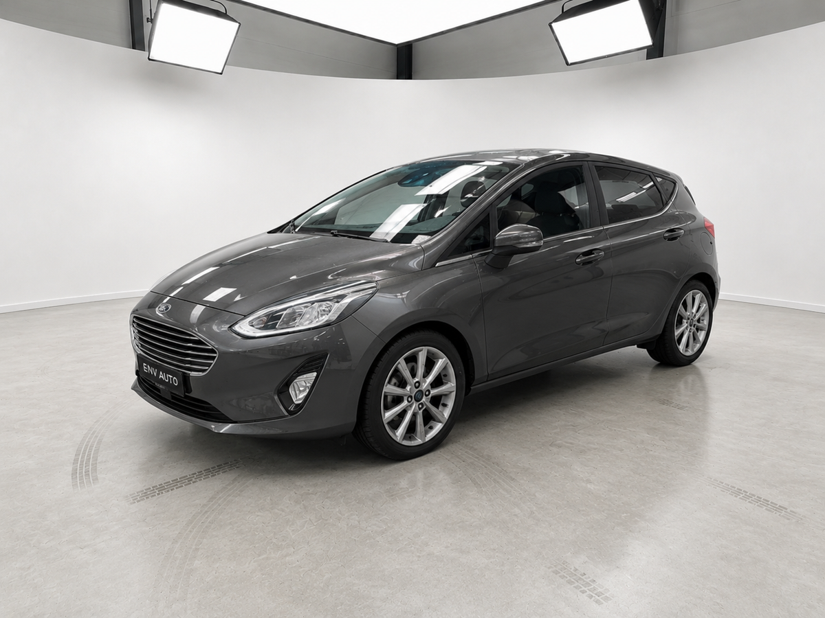 Ford Fiesta 2019 set skråt forfra hos ENV Auto i Odense