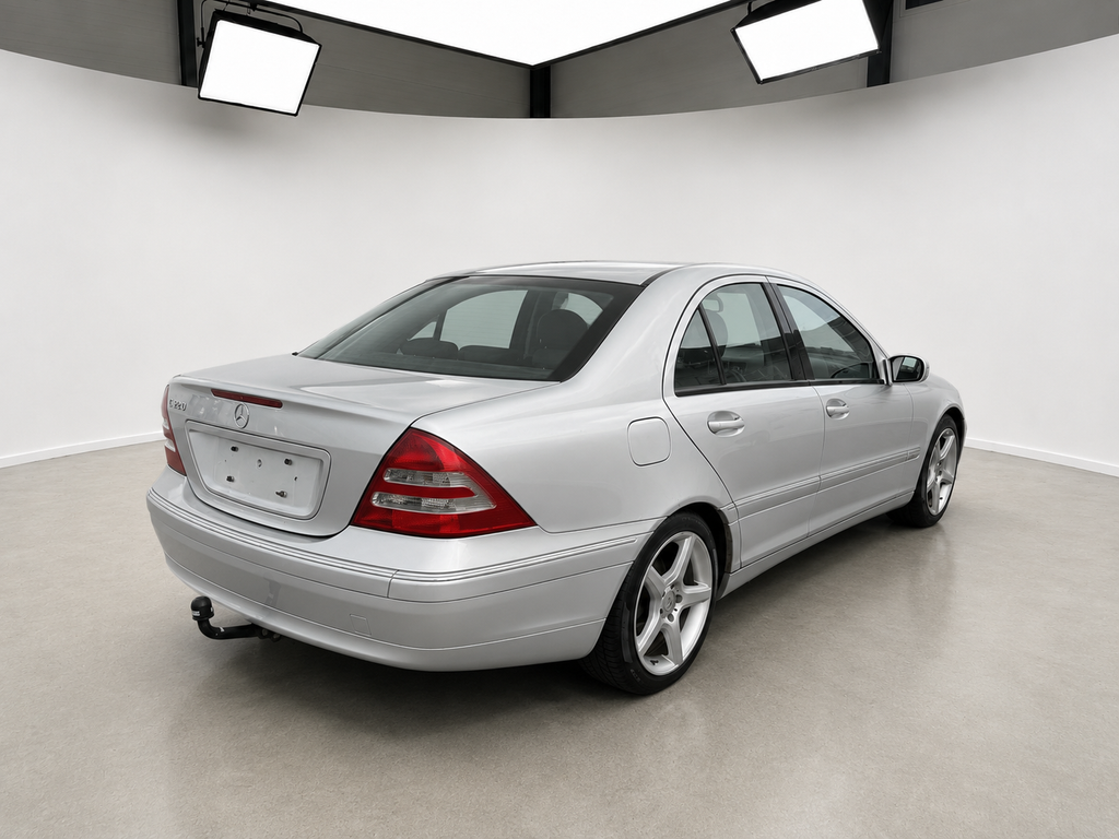 Mercedes 320 V6