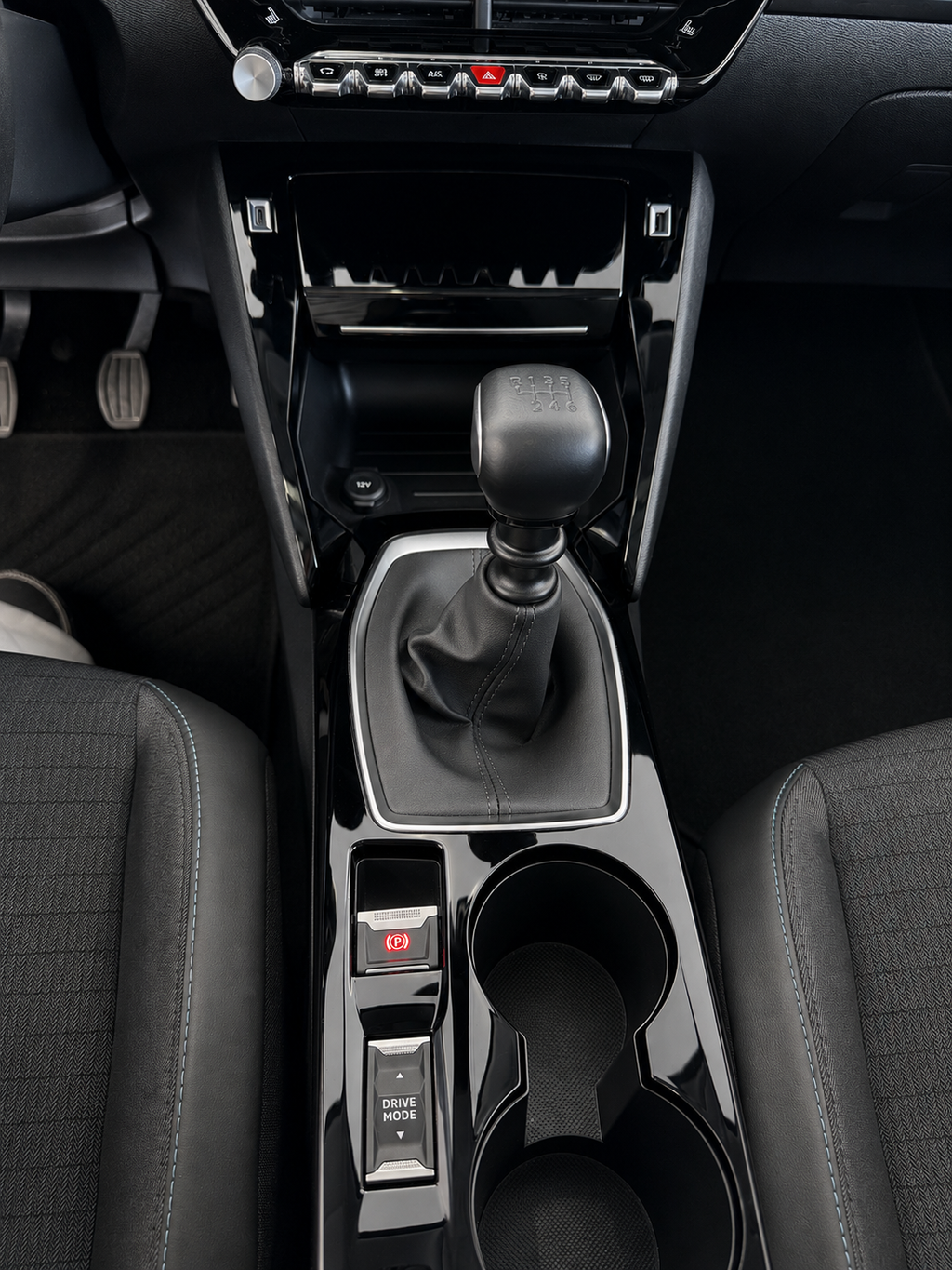 Peugeot 208 Allure Sky 2020