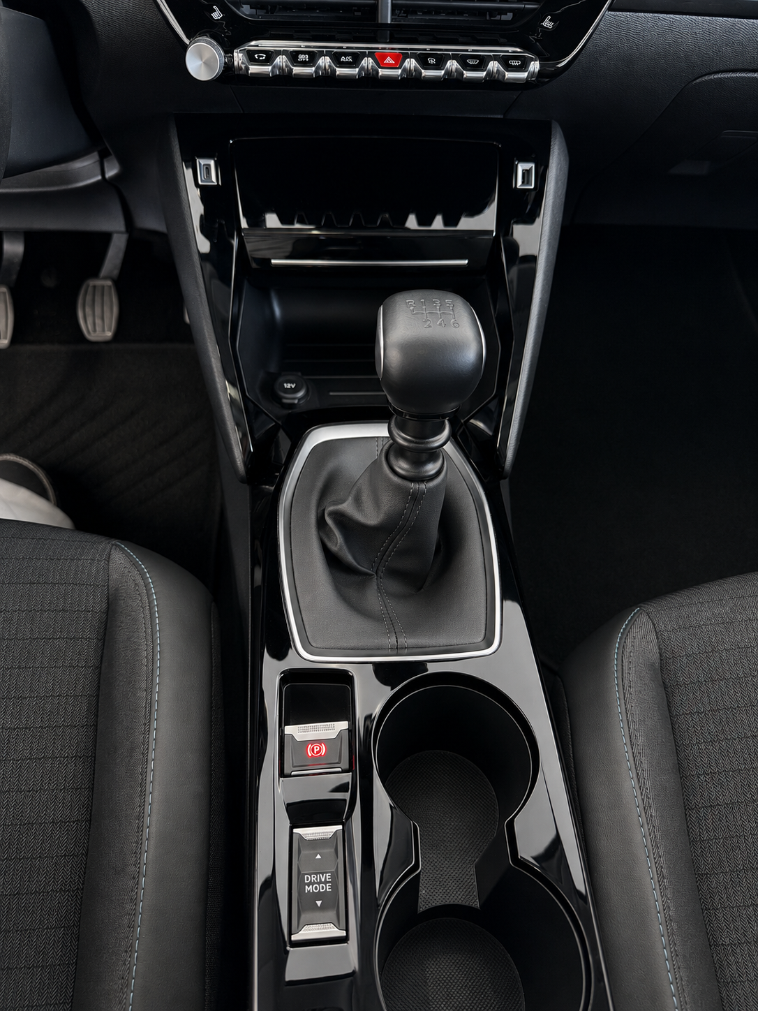 Peugeot 208 Allure Sky 2020