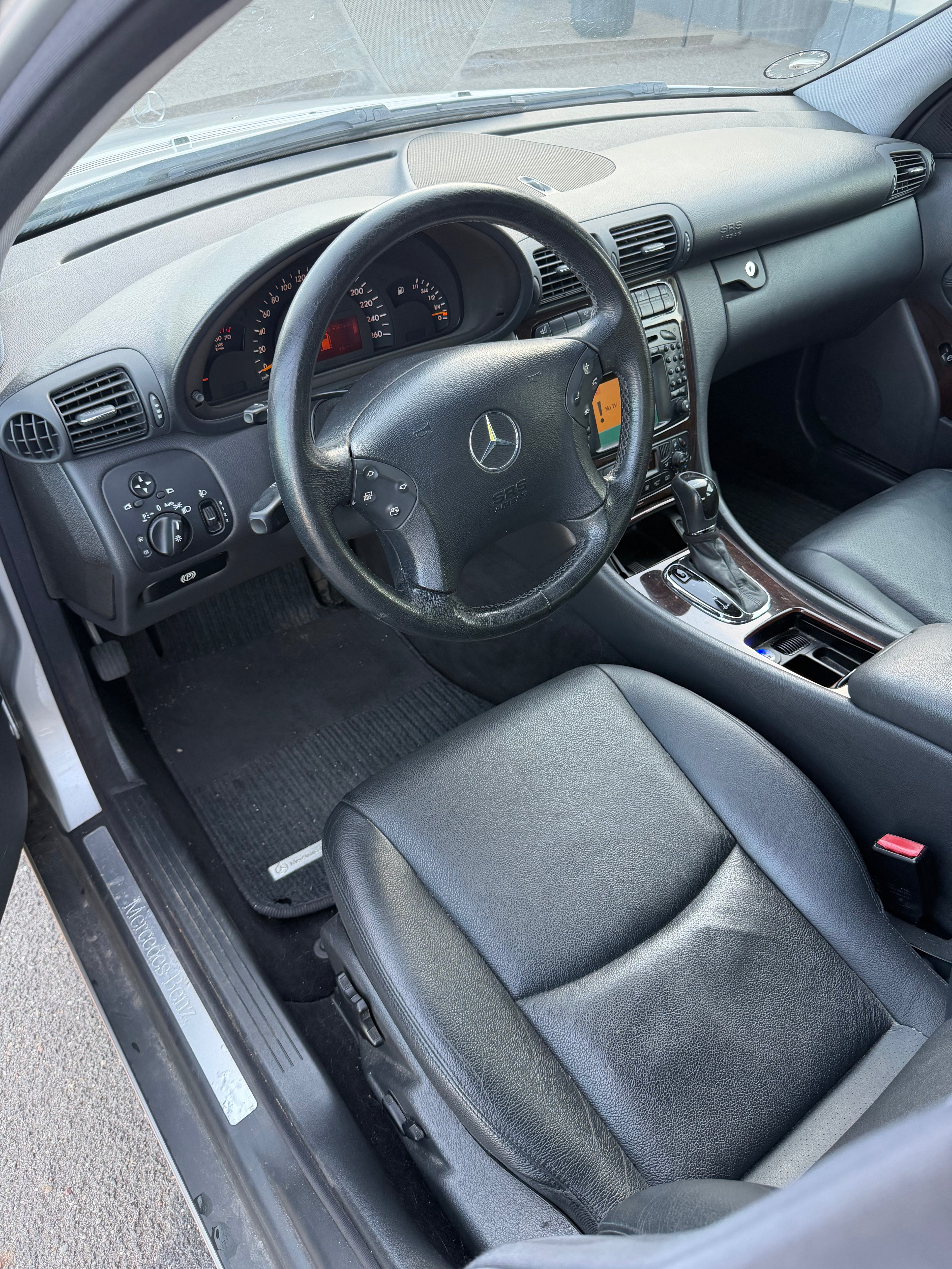 Mercedes 320 V6