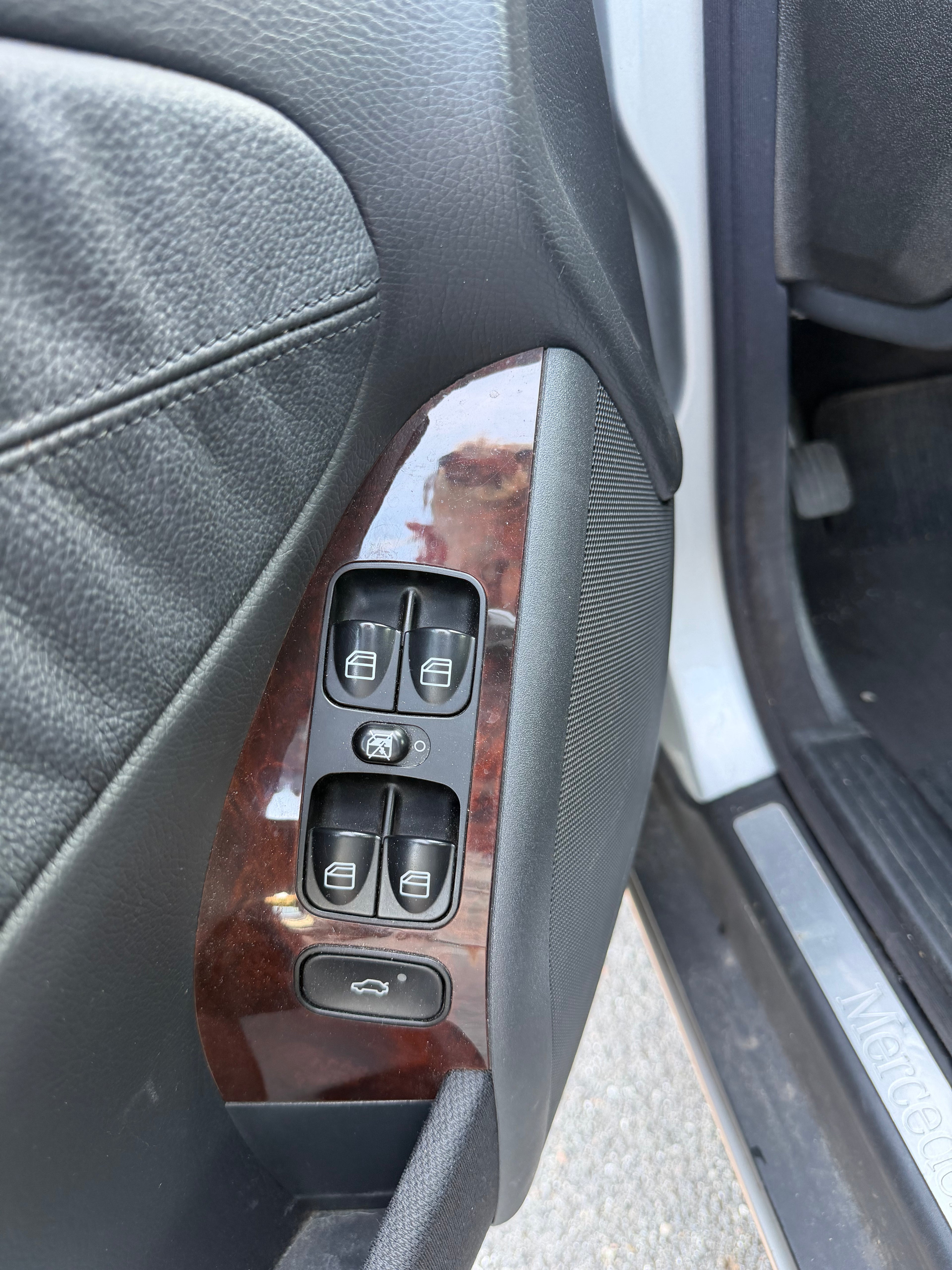 Mercedes 320 V6