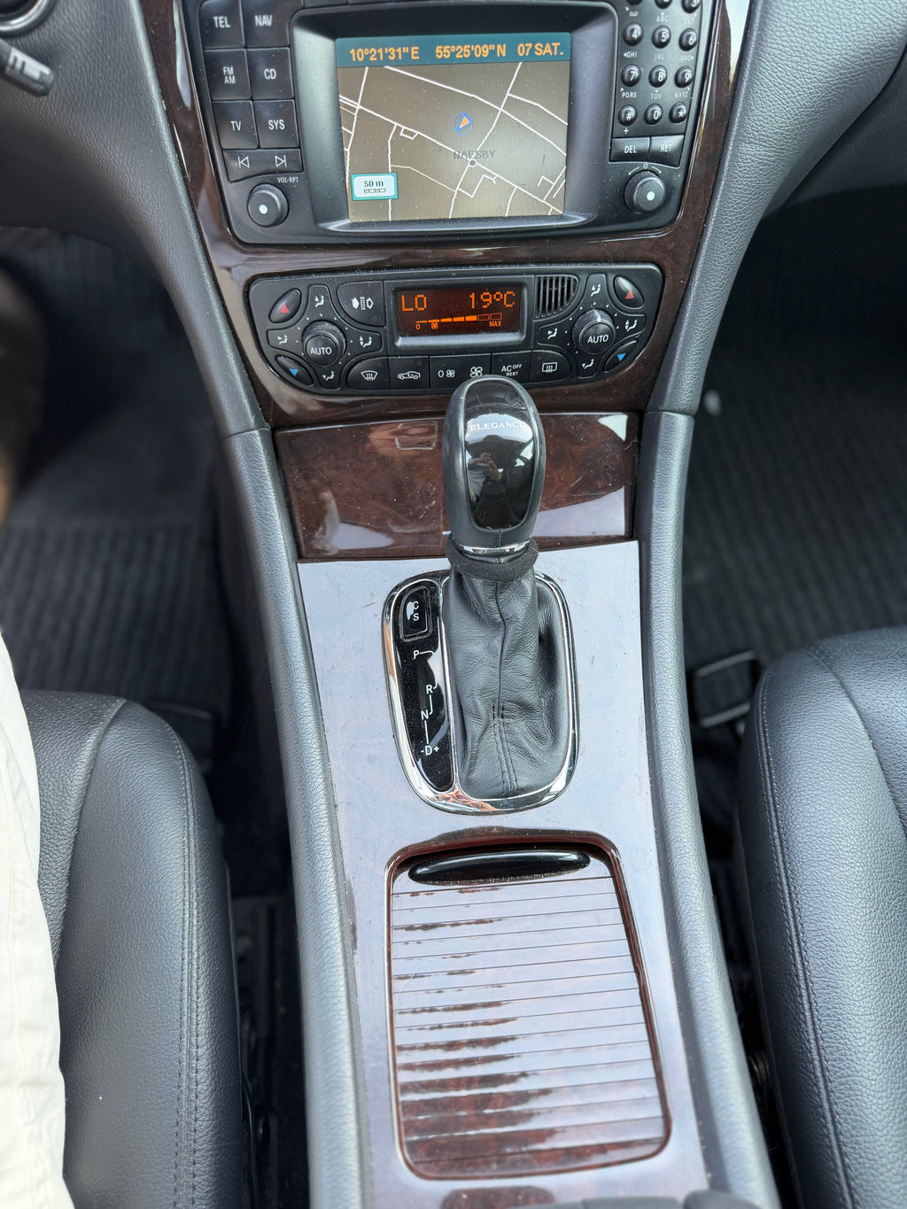 Mercedes 320 V6
