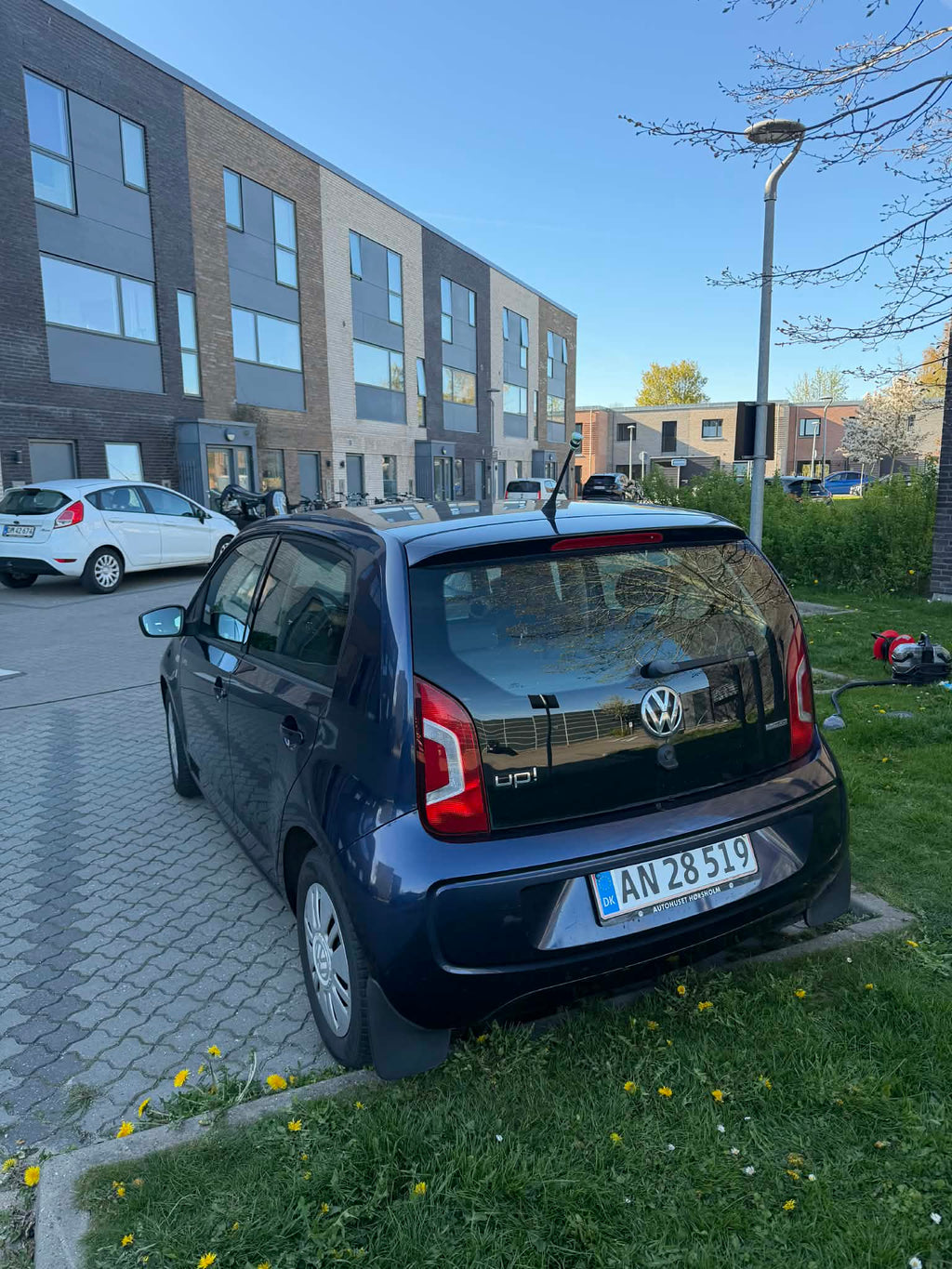 VW UP 2012