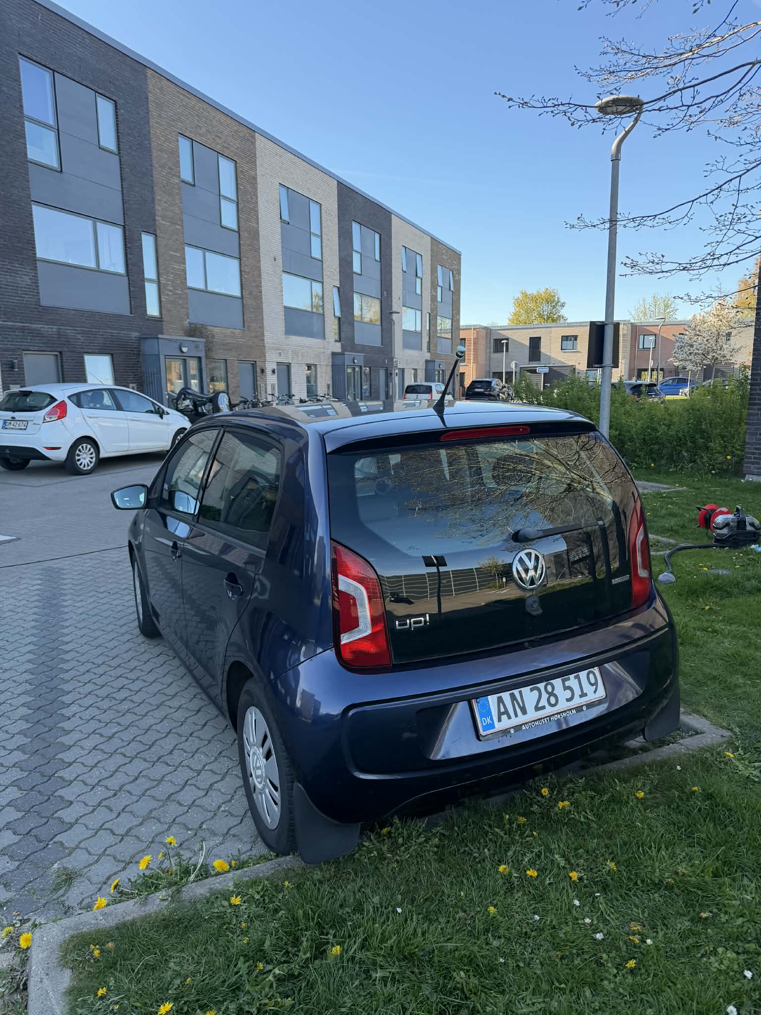 VW UP 2012