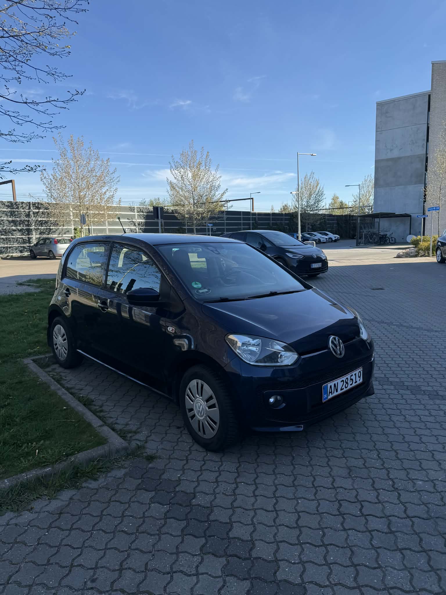 VW UP 2012