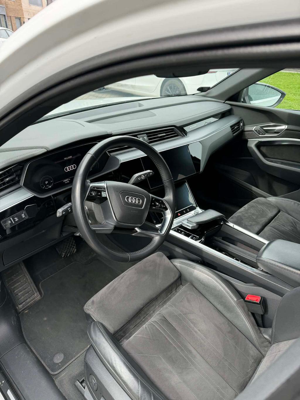 Audi Etron 55