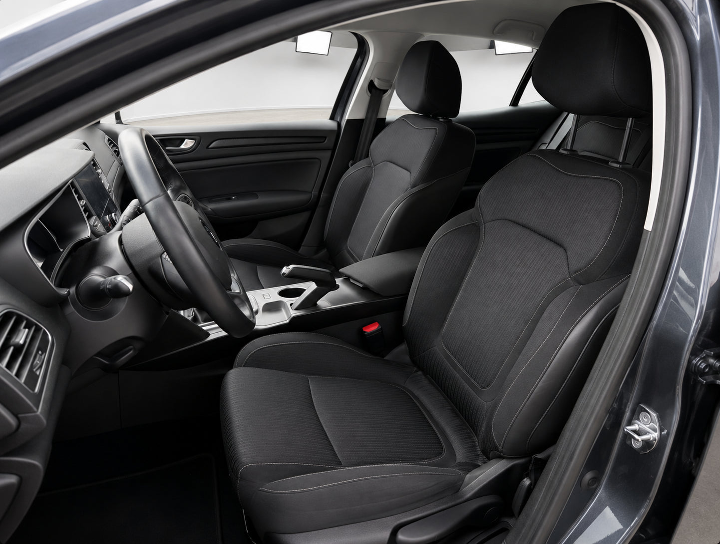 Renault Megane 1.2 TCe 100 – Lav km!